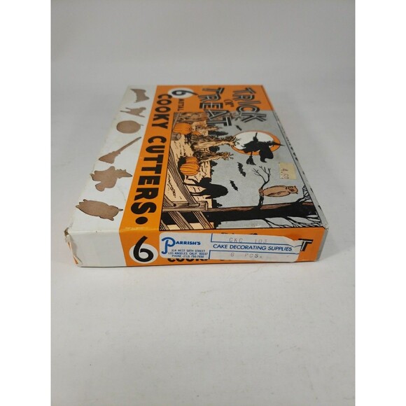 Vintage Halloween Trick or Treat  Cooky Cutters 1960s Cookie Metal Original Box - Picture 12 of 14